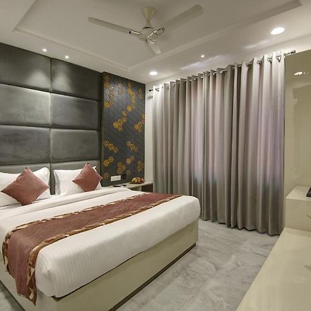 Hotel Kaca Inn-By Haveliya Hotels- Traveller'S Choice Award Winner 2025 Nueva Delhi Exterior foto