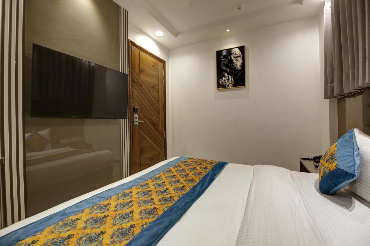 Hotel Kaca Inn-By Haveliya Hotels- Traveller'S Choice Award Winner 2025 Nueva Delhi Exterior foto