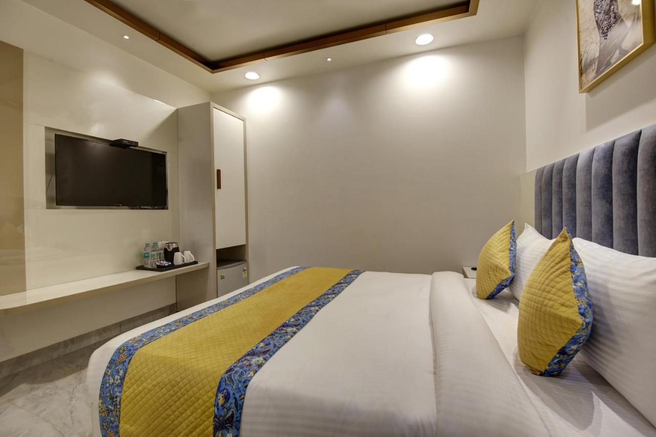 Hotel Kaca Inn-By Haveliya Hotels- Traveller'S Choice Award Winner 2025 Nueva Delhi Exterior foto
