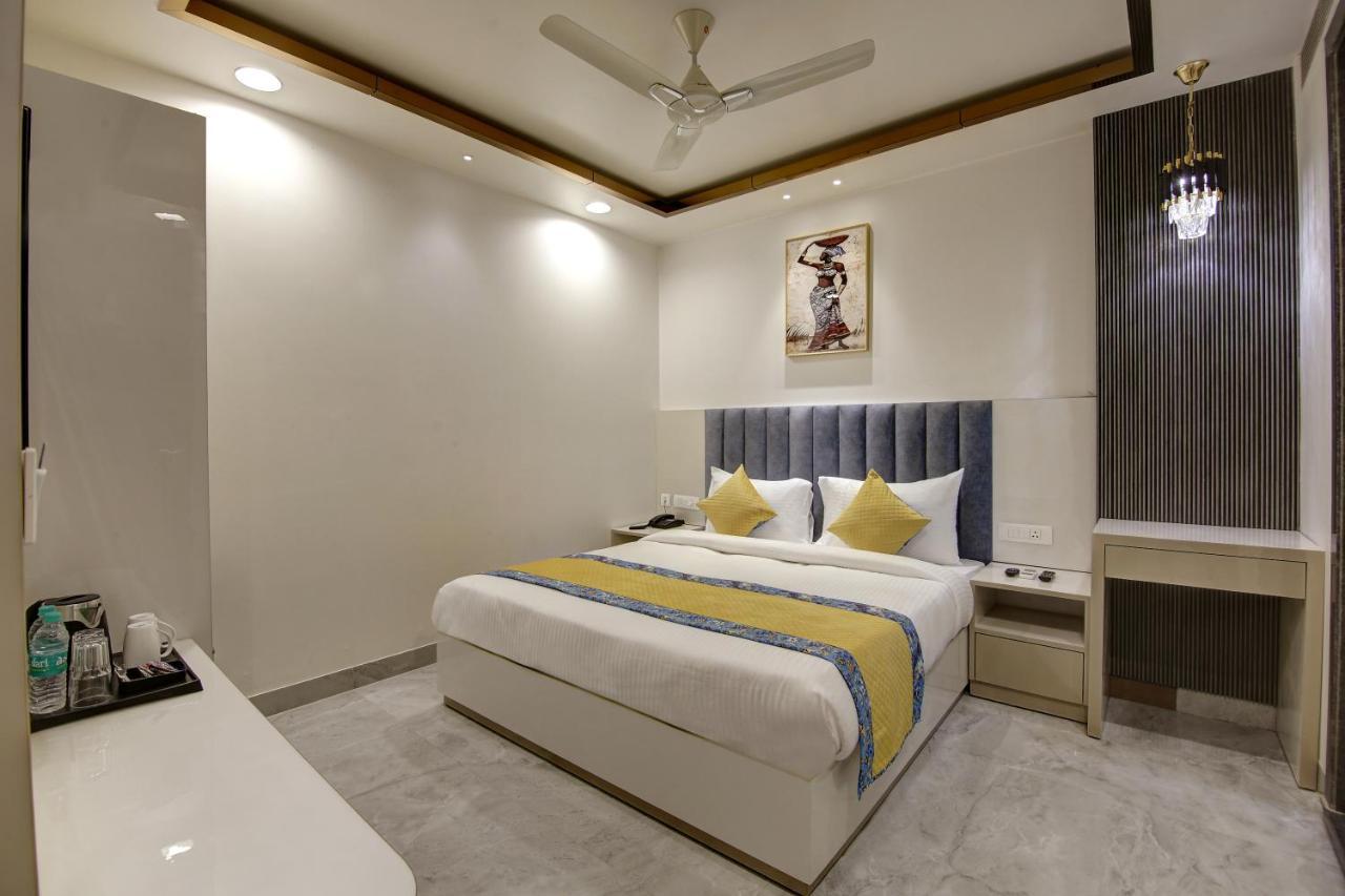 Hotel Kaca Inn-By Haveliya Hotels- Traveller'S Choice Award Winner 2025 Nueva Delhi Exterior foto